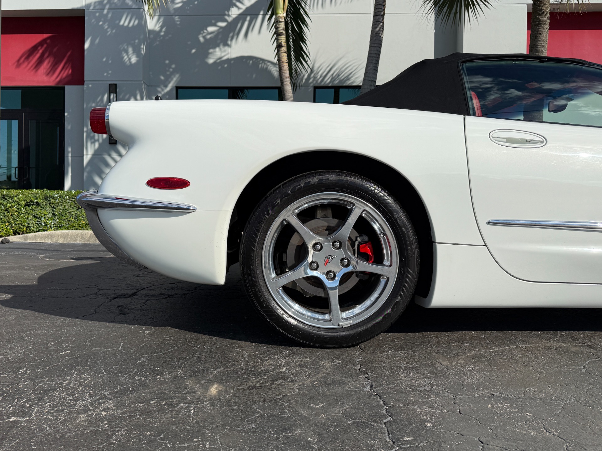 2004 Chevrolet Corvette Convertible photo 4