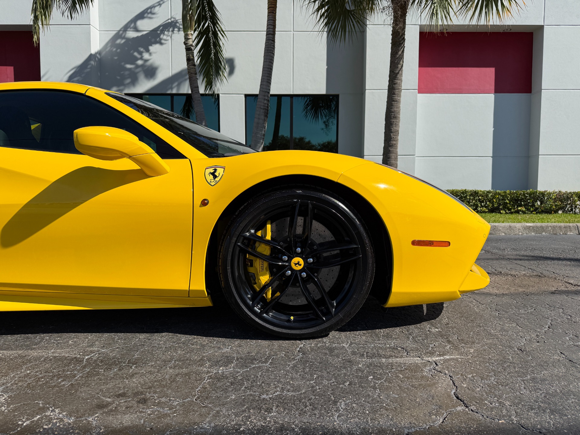 2018 Ferrari 488 Spider photo 4