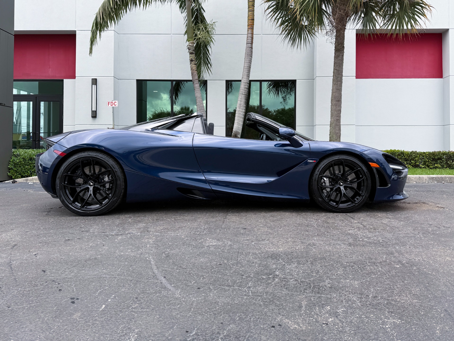 2020 Mclaren 720S Spider photo 2
