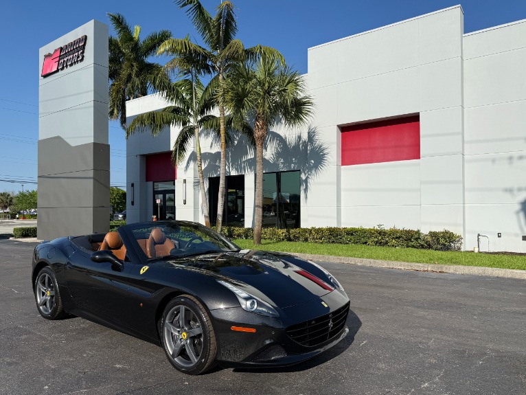2015 Ferrari California T Base