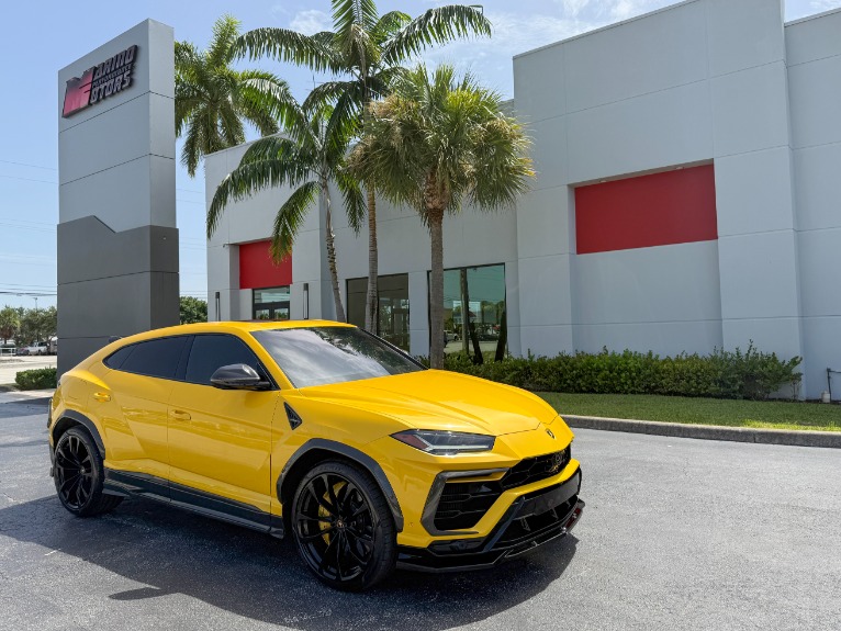2022 Lamborghini Urus