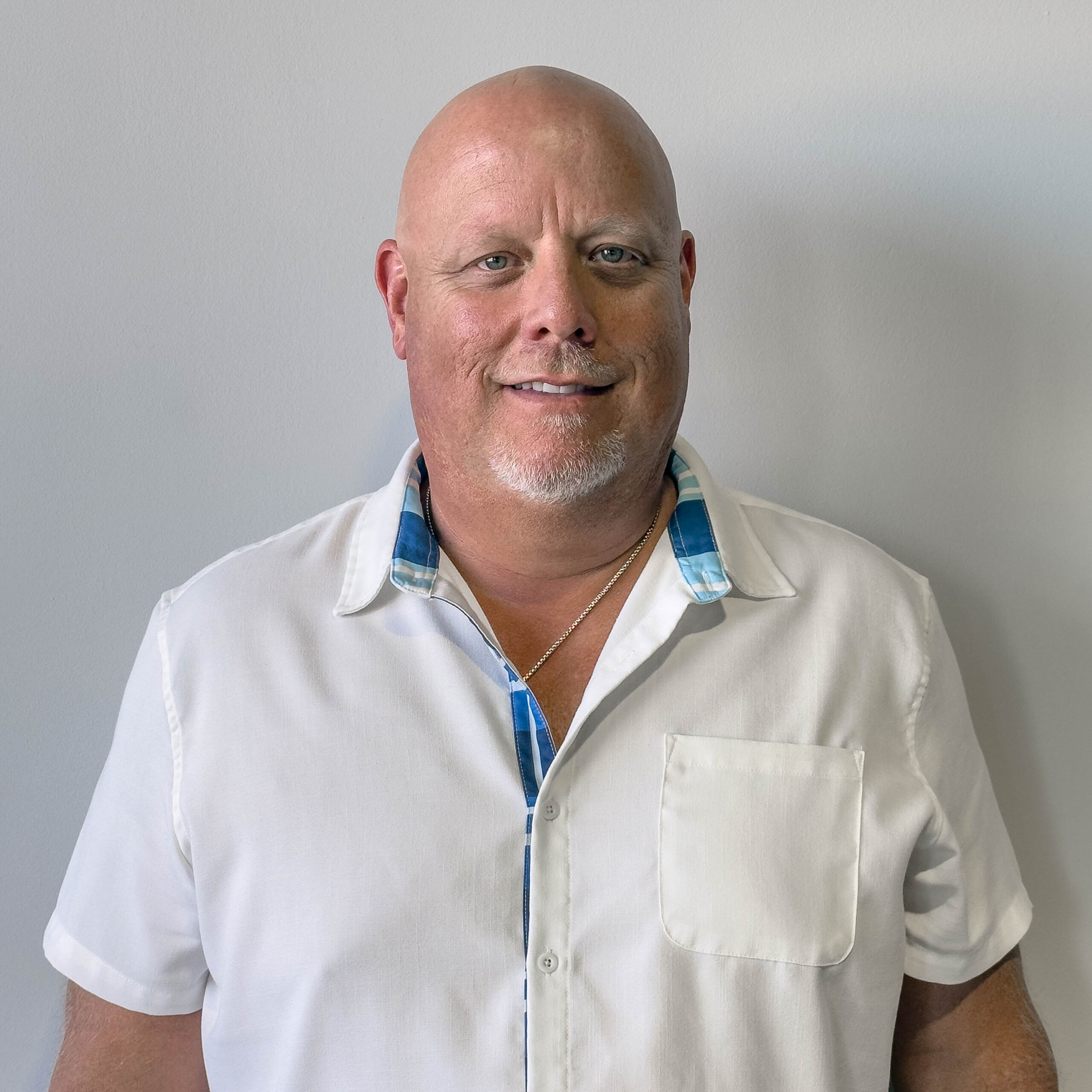 AARON-Sales Associate